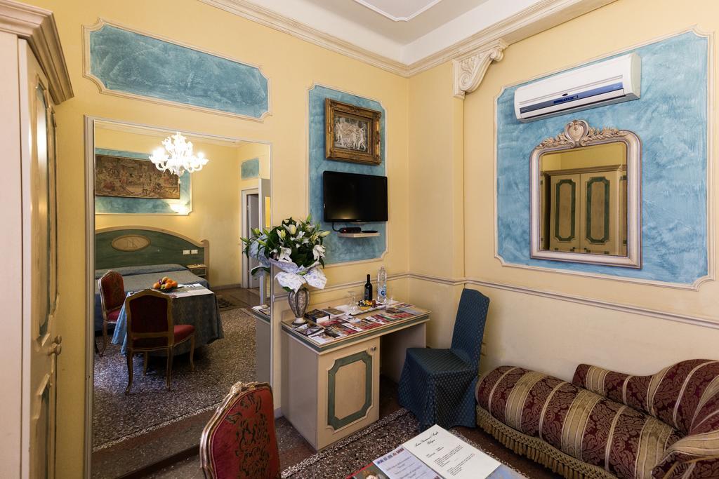 Antica Residenza D'Azeglio Room&Breakfast Di Charme — Foto 1